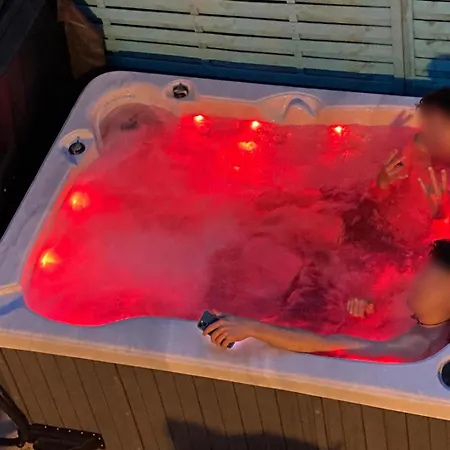 Maison Matiasma Avec Jacuzzi 빌라 *